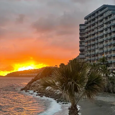 Apartment Casa Nalu Beachfront With Sea Views And Pool *